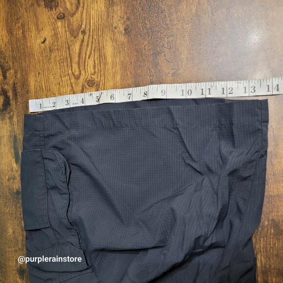Under Armour Rip Stop Cargo Shorts 38 Measures 36 Embroidered Logo Navy Gorpcore - Picture 11 of 12
